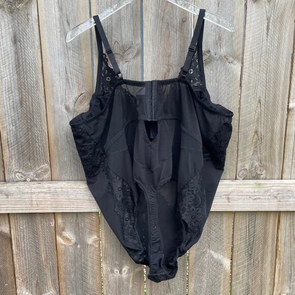 Torrid Mesh Lace Underwire V-Neck Thong Bodysuit Womens Black Plus Size 4X NWT - Picture 2 of 9
